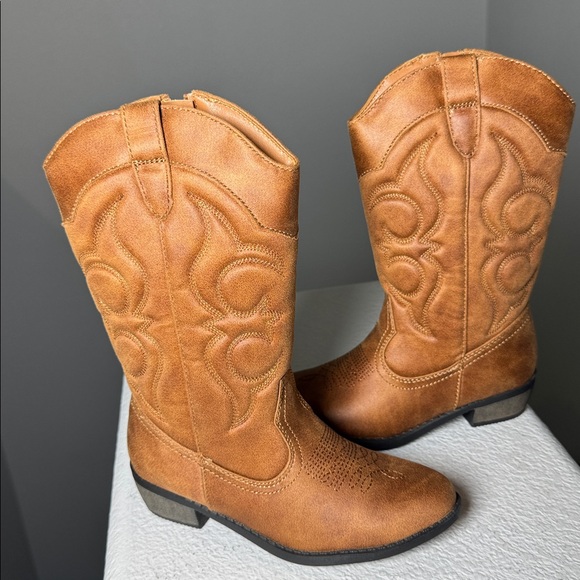 LseLom Other - NWT-Girls Cowboy Boots Size 1